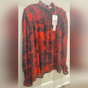 Medium (6/8) Elan Smocked Top in Red Tresor